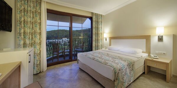 Crystal Green Bay Resort and Spa Bodrum - 11 of 24