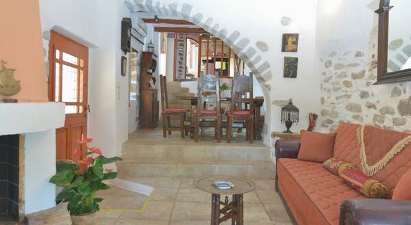 Almond Tree House - 8 of 14