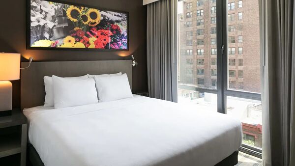Hyatt House New York Chelsea - 2 of 10