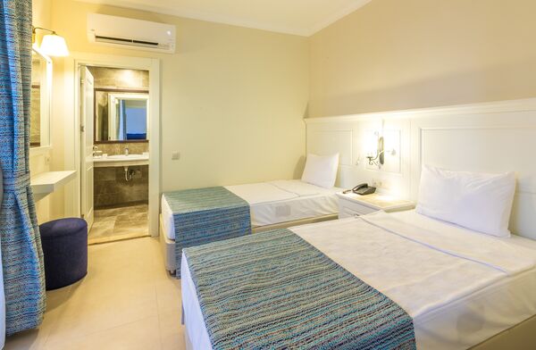 Grand Yazici Marmaris Palace - 2 of 21