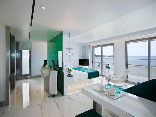 I-Resort Beach Hotel and Spa - 10 of 21