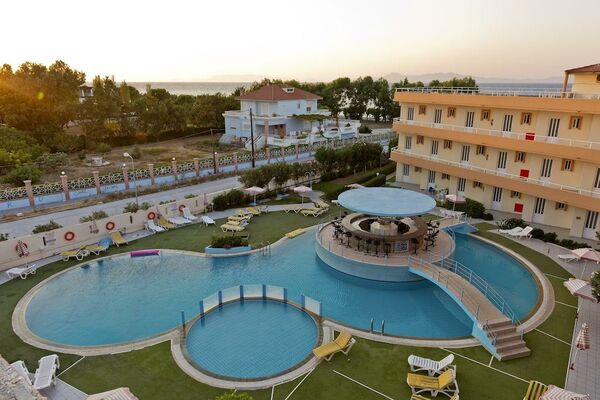 Bayside Hotel Katsaras - 2 of 20