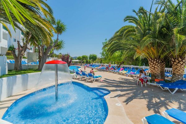 Holiday Center - Santa Ponsa, Majorca - On The Beach