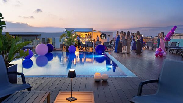 H10 Vintage Salou- Adults Only (16+) - 24 of 25