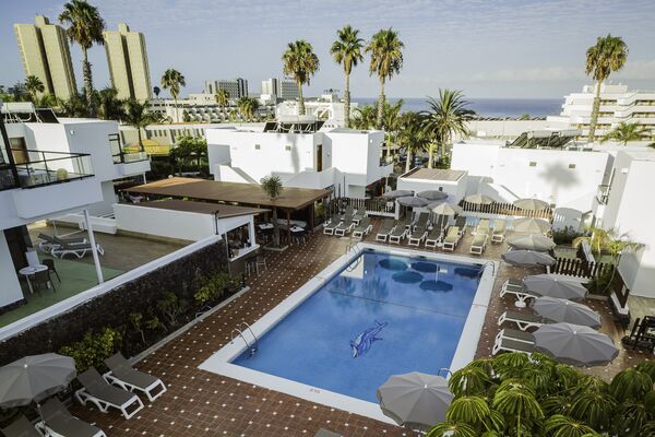 Coral Dreams - Playa De Las Américas, Tenerife - On The Beach