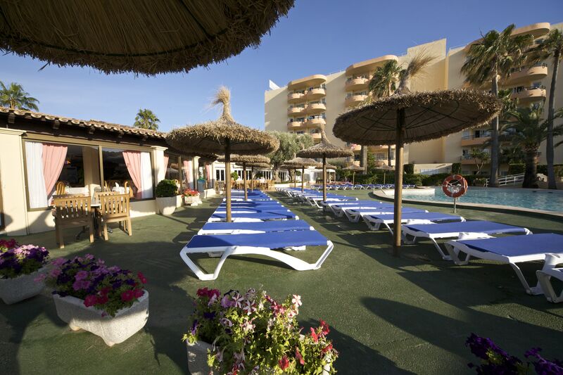 Alcudia Beach Apartments Alcudia, Majorca On The Beach