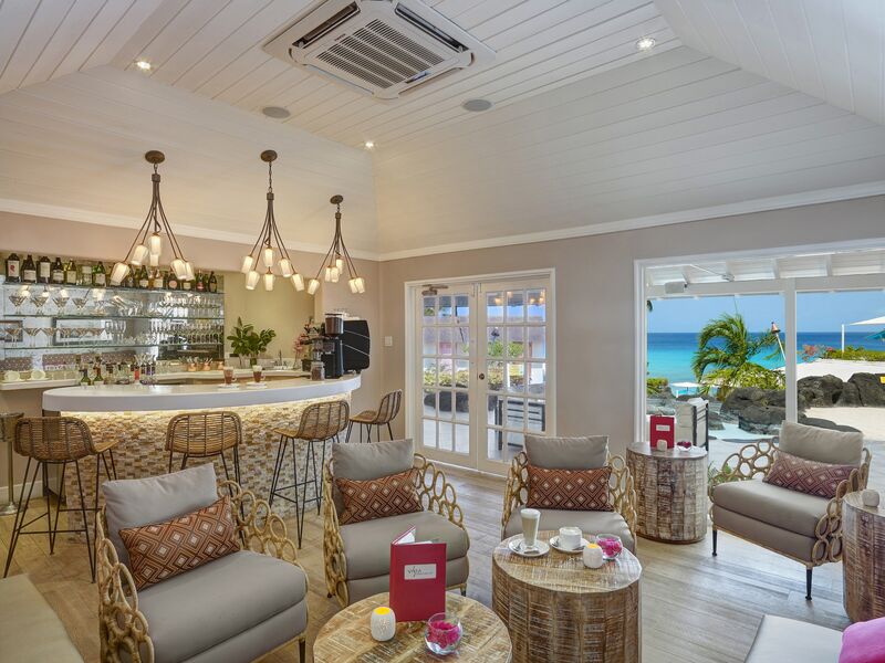 Crystal Cove by Elegant Hotels - 8 of 16