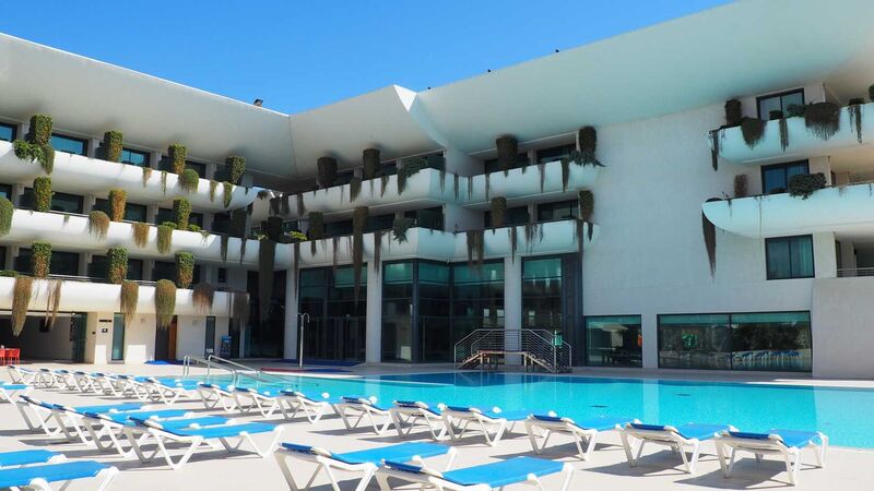 Deloix Aqua Center Hotel - Benidorm, Costa Blanca - On The Beach