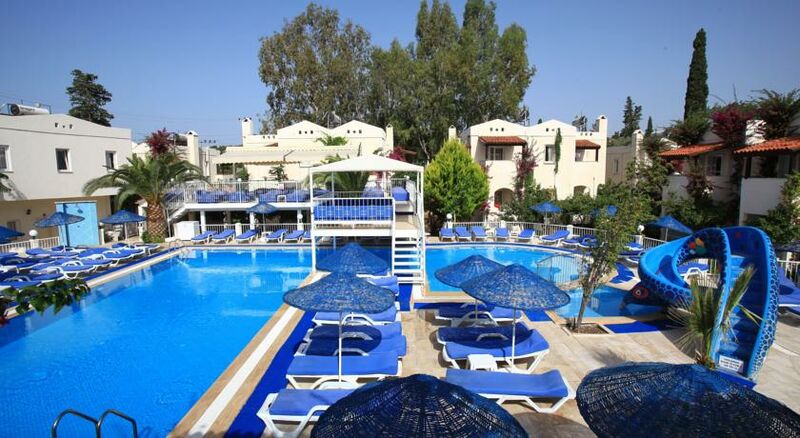 Summer Garden Suites & Beach Hotel - Bitez, Bodrum - On The Beach