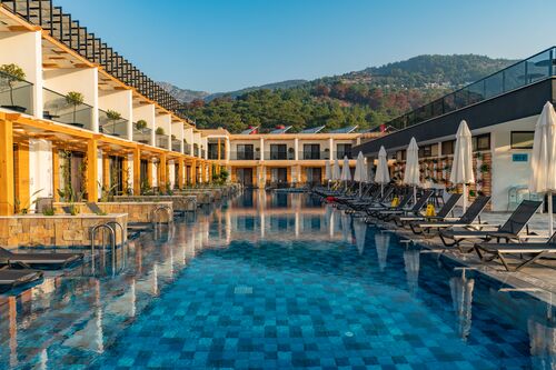 hilton-dalaman-sarigerme-resort-spa-sarigerme-dalaman-on-the-beach