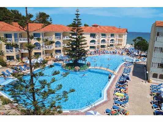 Tsilivi hotels on sales the beach