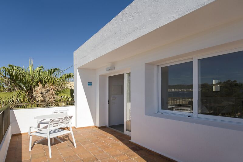 Vibra Riviera Apartments San Antonio Bay, On The Beach