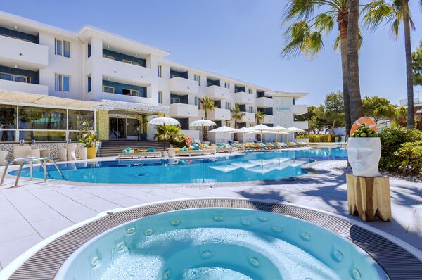 Sotavento Club Apartments - Magaluf, Majorca - On The Beach