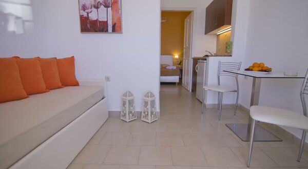 Frida Apartments - 9 of 15