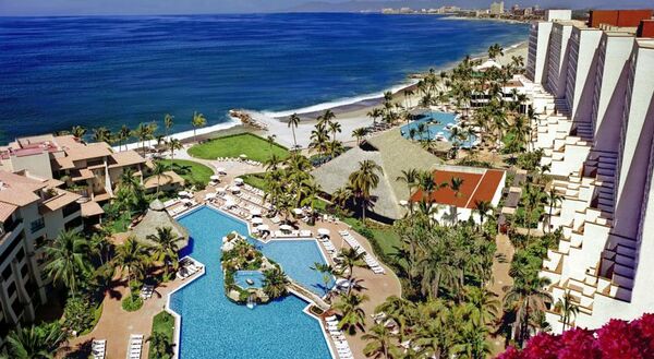Sheraton Buganvilias Resort & Convention Center - Puerto Vallarta, Western  Mexico - On The Beach