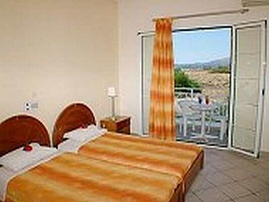 Louros hotel hot sale kalamaki