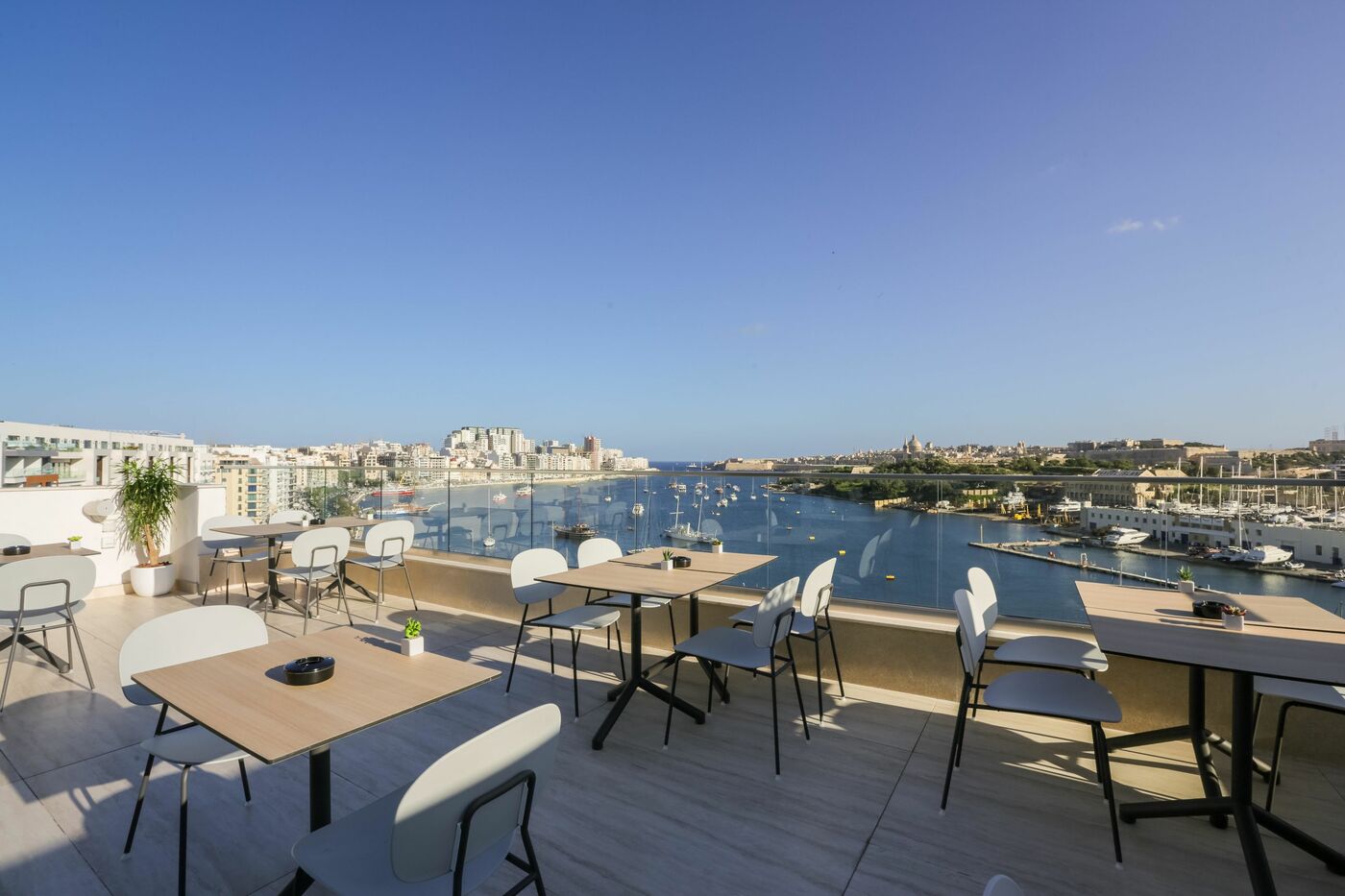 Malta Holidays 2022 |On the Beach