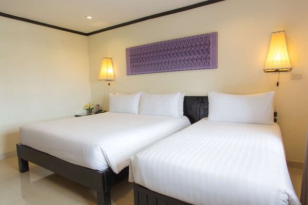 Golden Tulip Essential Pattaya Hotel - 3 of 9
