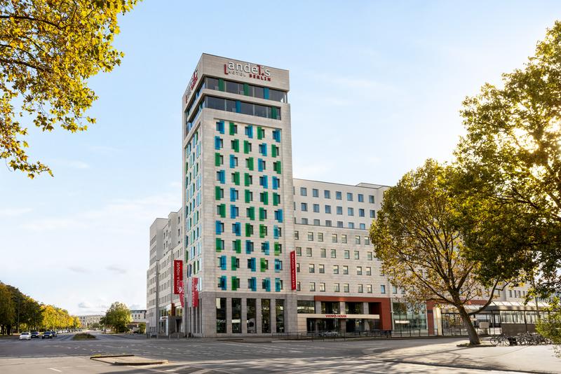 洋書 Vienna-Berlin webimage-BF5DD7F7-86D9-4486-