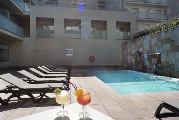 4R Miramar Calafell - 2 of 13