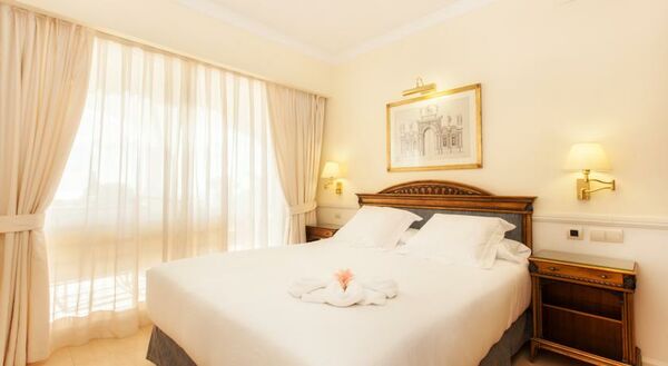 Guadalpin suites - 4 of 16