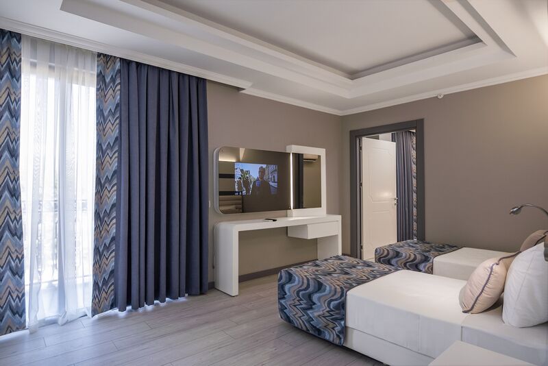 Blue Marlin Deluxe Spa & Resort - Side, Antalya - On The Beach