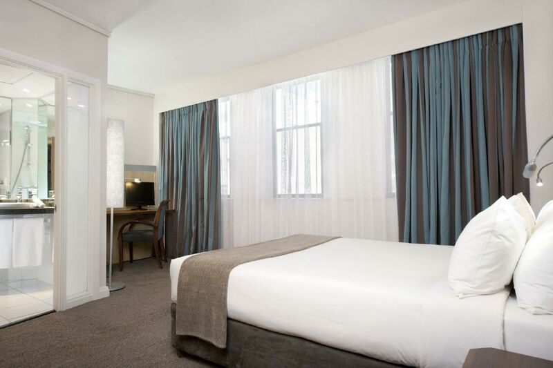 Holiday Inn Express Cape Town City Centre - 2 of 11