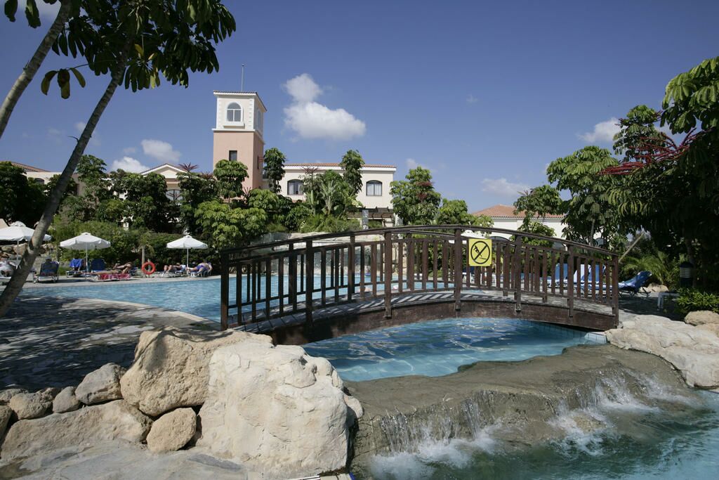 Avanti Holiday Village Paphos Paphos On The Beach